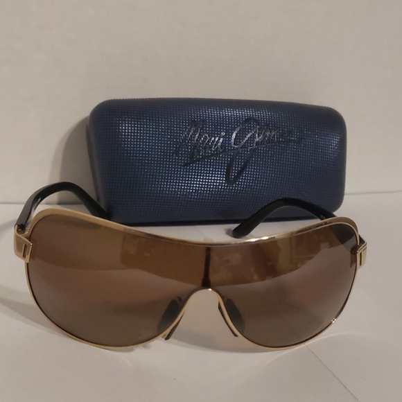 NWOT Maui Jim Maka Sunglasses & Case